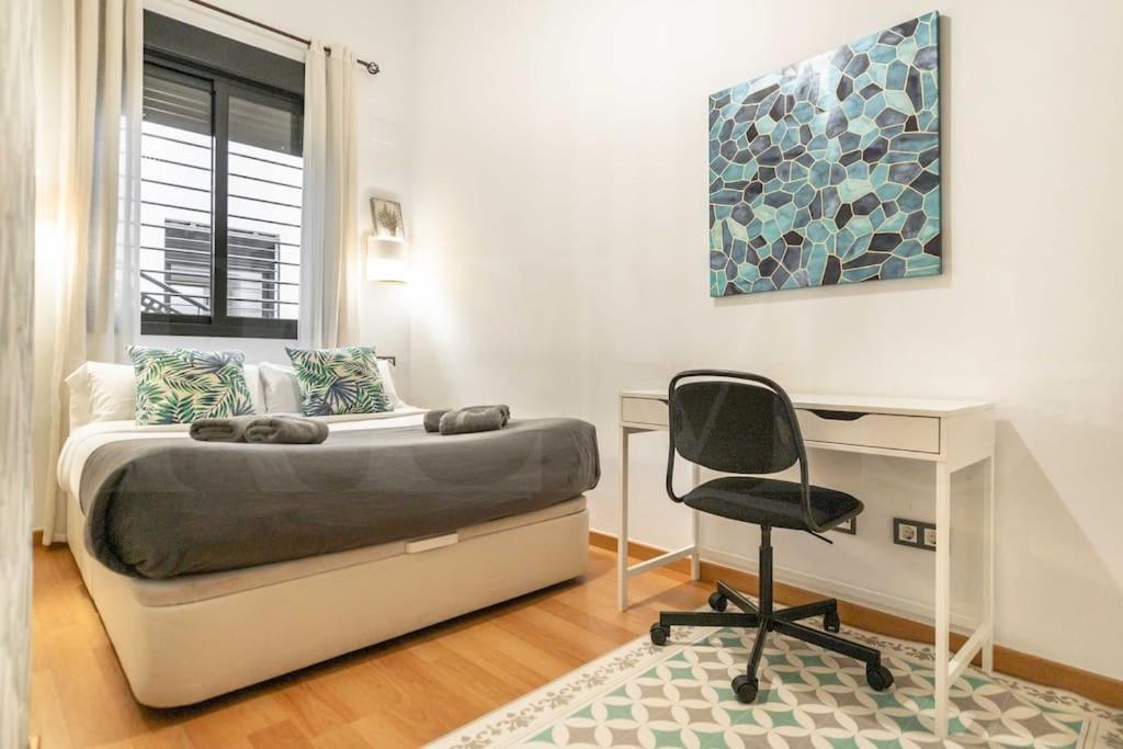Relaxing Apartment With Parking In The Center By Rems Malaga Luaran gambar