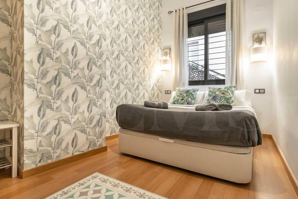 Relaxing Apartment With Parking In The Center By Rems Malaga Luaran gambar